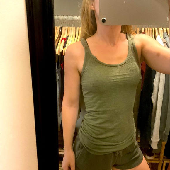 Mossimo tank top - Picture 1 of 7